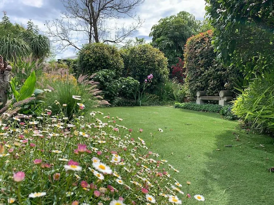 Tatil Evi Botanic Bliss Bungalow Adelaide