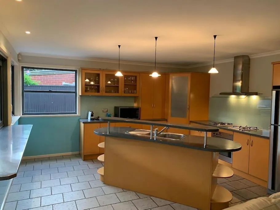 Holiday home Botanic Bliss Bungalow Adelaide Australia